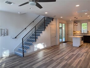 7607 Watson St in Austin, TX - Building Photo - Building Photo