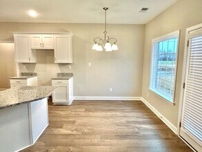 8755 Shipp Cv in Millington, TN - Foto de edificio - Building Photo