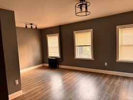 86 McAdoo Ave in Jersey City, NJ - Building Photo