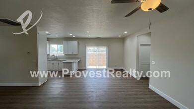 20125 Zuni Rd-Unit -Unit A in Apple Valley, CA - Building Photo - Building Photo