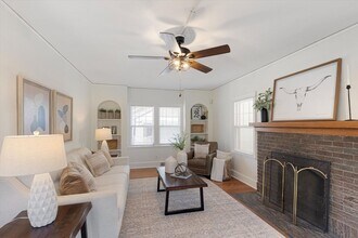 6811 Minne Lusa Blvd in Omaha, NE - Building Photo - Building Photo