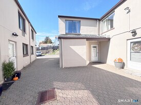 84 Taylor Ave in Norwalk, CT - Building Photo