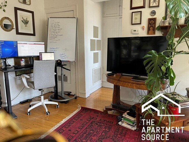 2019 N Humboldt Blvd, Unit 2E in Chicago, IL - Building Photo - Building Photo