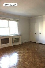 301 E 66th St in New York, NY - Building Photo - Building Photo