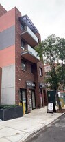 35-20 Leavitt St in New York, NY - Building Photo