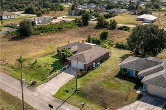 2613 39th St SW in Lehigh Acres, FL - Building Photo - Building Photo