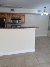 12571 Equestrian Cir in Ft. Myers, FL - Building Photo - Building Photo