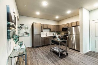 RISE APARTMENT HOMES in Las Vegas, NV - Building Photo - Building Photo