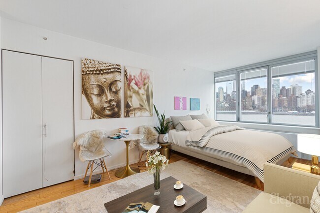 4540 Center Blvd-Unit -APT 406 in Queens, NY - Building Photo - Building Photo