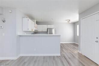 4170 E Tonopah Ave in Las Vegas, NV - Building Photo - Building Photo