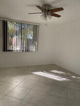 3666 Victoria Dr in West Palm Beach, FL - Building Photo - Building Photo