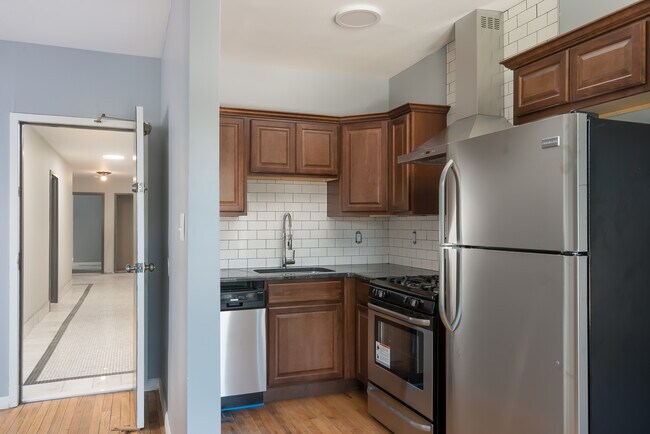 244 Allen St in Buffalo, NY - Building Photo - Building Photo