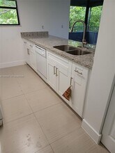 16220 NW 2nd Ave in Miami, FL - Foto de edificio - Building Photo