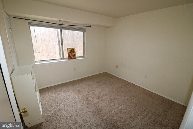 5101 Crossfield Ct-Unit -356 in Rockville, MD - Building Photo - Building Photo