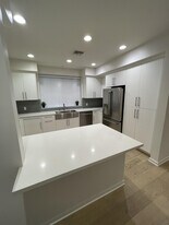 4240 Laurel Canyon Blvd in Los Angeles, CA - Building Photo