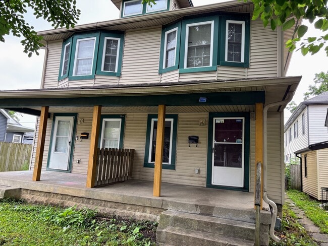 property at 2305 N Kenwood Ave