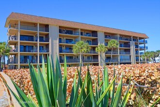 8500 Ridgewood Ave in Cape Canaveral, FL - Building Photo - Building Photo