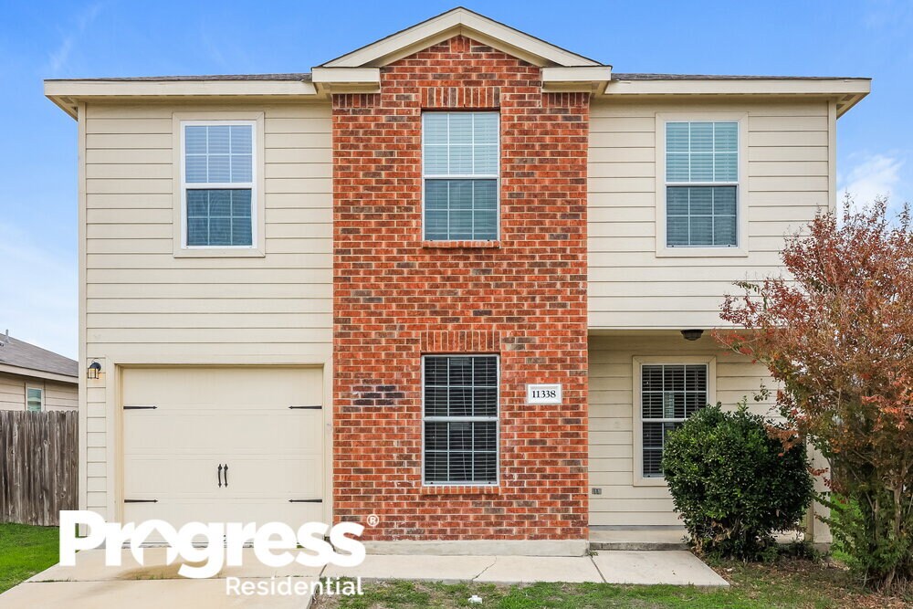 11338 Buck Canyon in San Antonio, TX - Building Photo