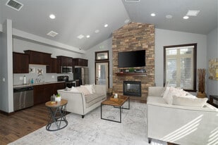 The Residence at River Run in Spokane, WA - Building Photo