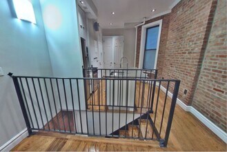 246 Mott St in New York, NY - Building Photo - Building Photo