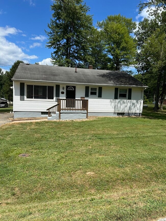 property at 1696 Ludlow Cir