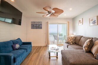 1505 Sand Dollar Ct in Kure Beach, NC - Building Photo - Building Photo