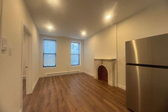 property at 30 E 127th St