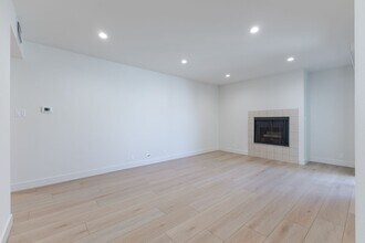 1011 E California Ave in Glendale, CA - Building Photo - Building Photo