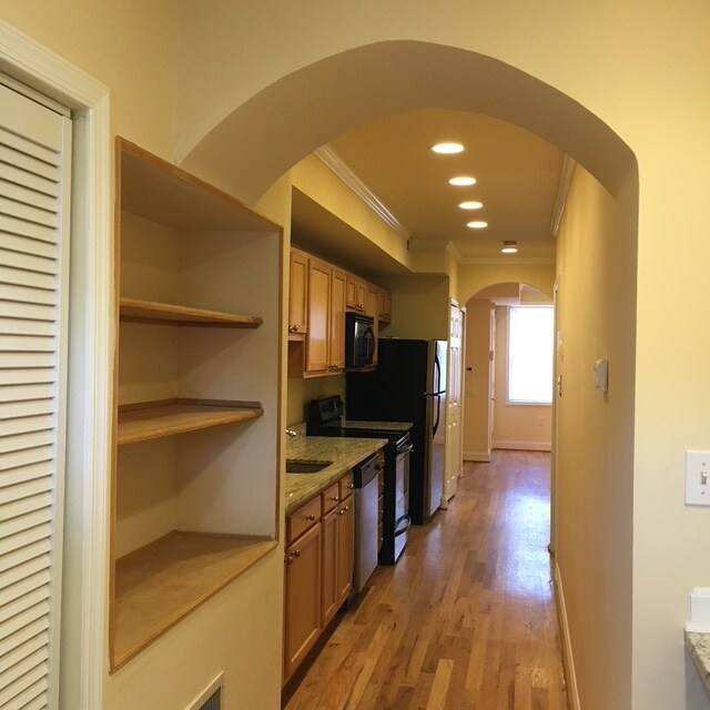 1713 W Virginia Ave NE, Unit 101 in Washington, DC - Foto de edificio - Building Photo