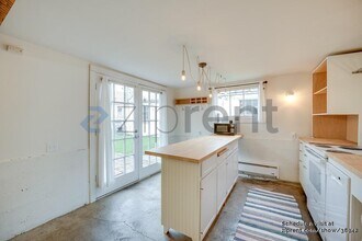 946 N 90th St in Seattle, WA - Building Photo - Building Photo