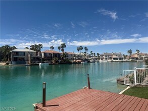3167 Lido Isle Ct in Las Vegas, NV - Building Photo - Building Photo