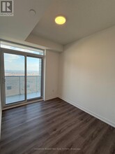 225-3225 Commerce St in Vaughan, ON - Building Photo - Building Photo