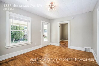 1337 Muskegon Ave NW in Grand Rapids, MI - Building Photo - Building Photo