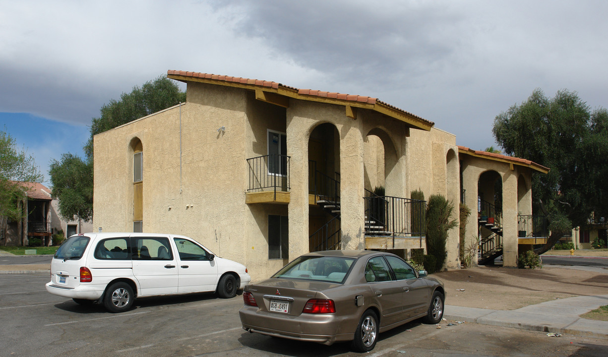 4743 Sand Creek Ave in Las Vegas, NV - Building Photo