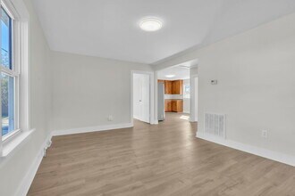 2 Dunlap St in Pelzer, SC - Building Photo - Building Photo