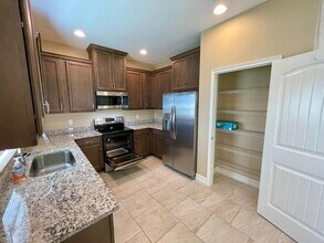 6110 Ronda St in Englewood, FL - Building Photo - Building Photo