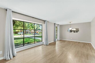 3527 Vinecrest Dr in Dallas, TX - Building Photo - Building Photo