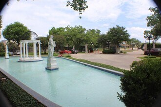 6000 Reims Rd in Houston, TX - Building Photo - Building Photo