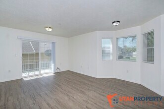 2101 N Aurora Way in Saratoga Springs, UT - Building Photo - Building Photo