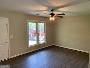 351 Meadow Trace Dr in Auburn, GA - Building Photo - Building Photo