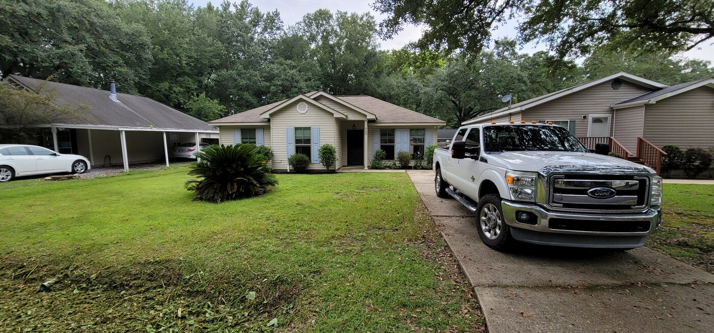 70375 A St in Covington, LA - Building Photo