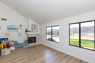 8842 Summerhill Point in Alpine, CA - Building Photo - Building Photo