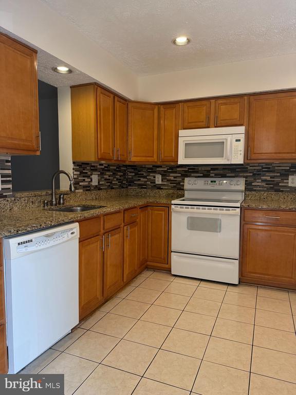 property at 5719 Independence Cir