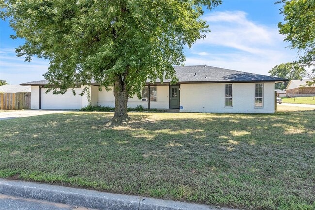 property at 9800 Willow Wind Dr