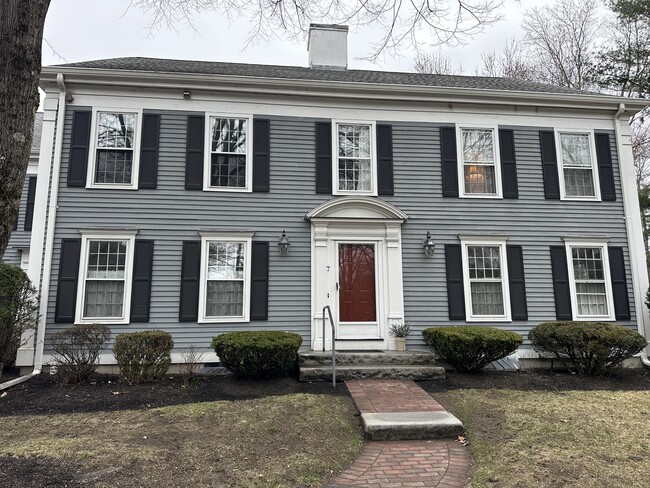 55 West St in Medfield, MA - Building Photo - Building Photo