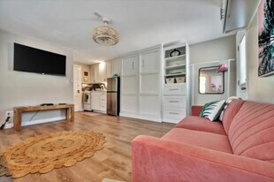 483 E Shore Dr in Clearwater, FL - Building Photo