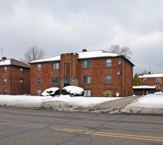 1136 Copley Rd Apartments