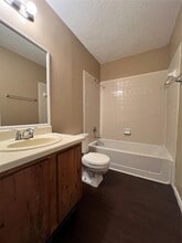 9706 Eastwend Dr in Austin, TX - Building Photo - Building Photo