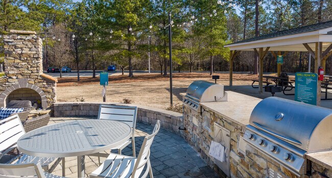 Waterford Apartments in Spring Lake, NC - Building Photo - Building Photo