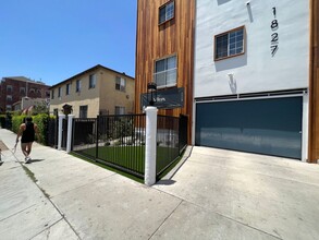 1827 Wilcox Beautifully renovated 2 bedroom in Los Angeles, CA - Building Photo - Building Photo